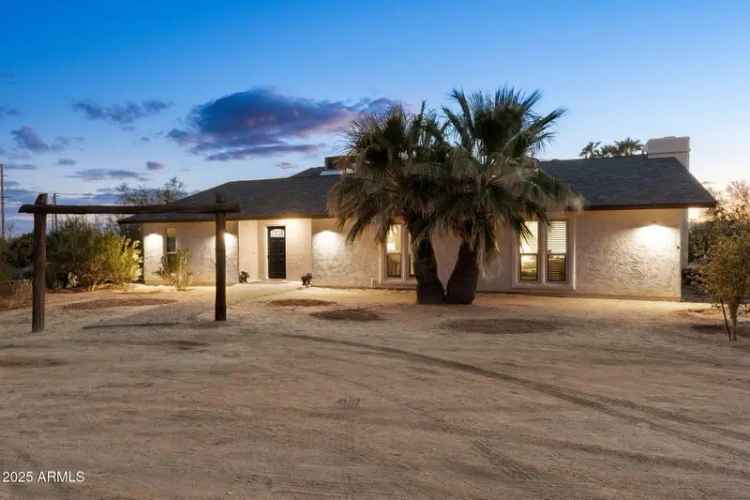 Single-family house For Sale in 1131, East Superstition Boulevard, Apache Junction, Arizona