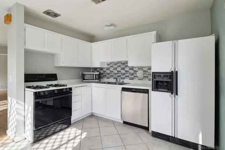 Condo For Sale in 10983, Via Abaca, San Diego, California