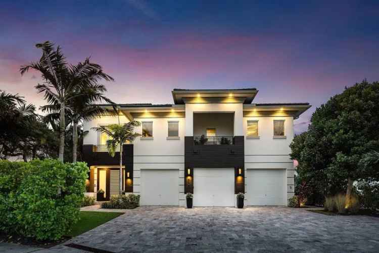 Single-family house For Sale in Delray Beach, Florida