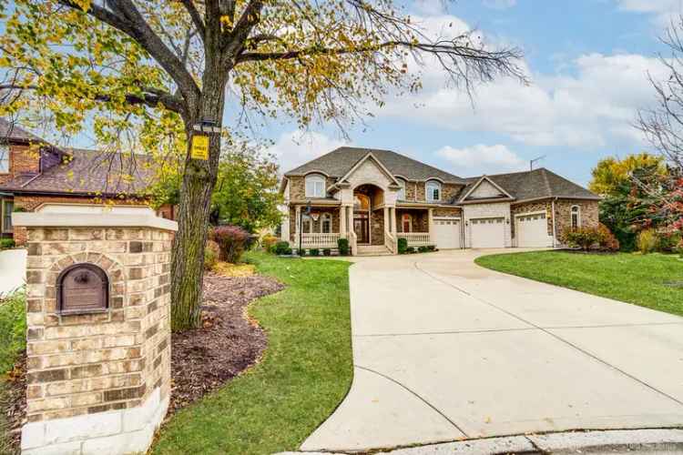 Single-family house For Sale in 406, Royal Glen Court, Oak Brook, Illinois