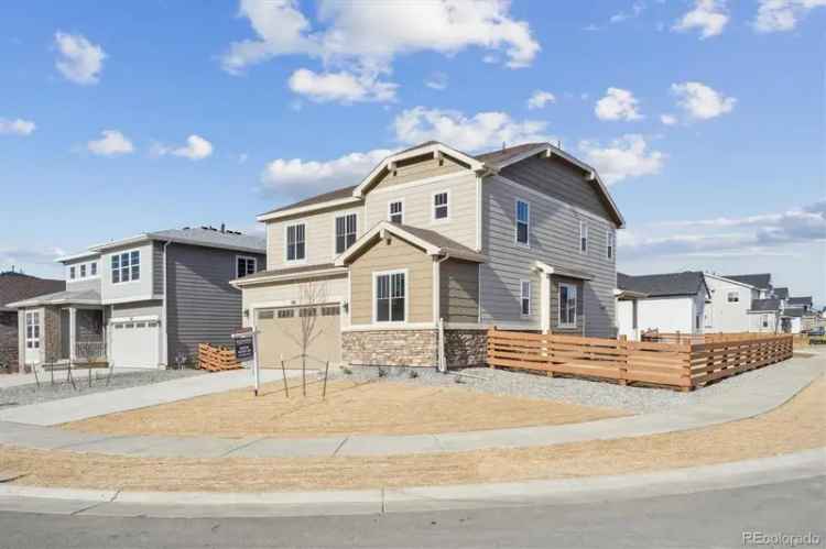 Single-family house For Sale in 1381, Rock Cliff Avenue, Erie, Colorado