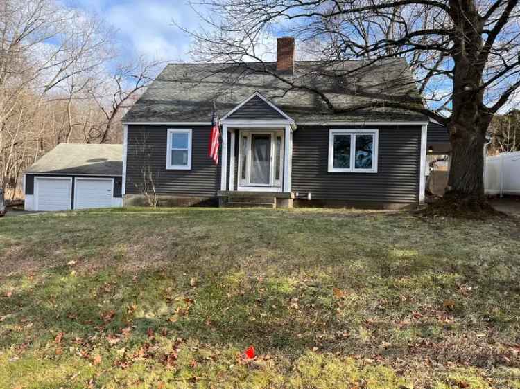 Single-family house For Sale in 26, Fern Drive, Torrington, Connecticut