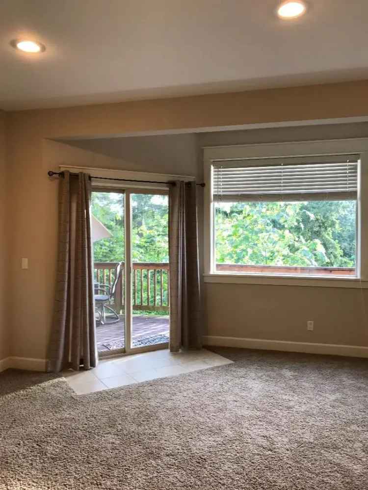 Spacious MIL Apartment - All Utilities Included