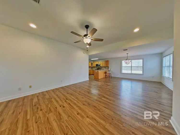 Single-family house For Sale in Gulf Shores, Alabama