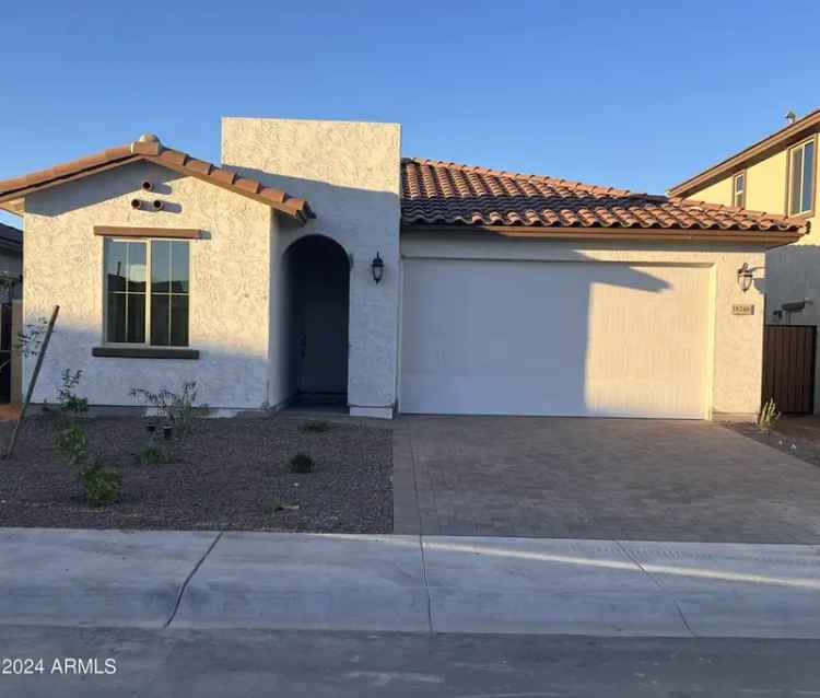 Single-family house For Sale in 18248, West Vogel Avenue, Goodyear, Arizona