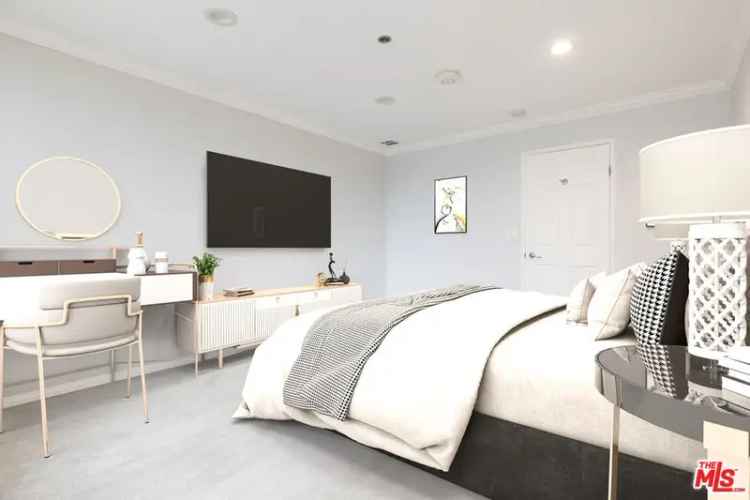 Condo For Sale in 121, South Hope Street, Los Angeles, California