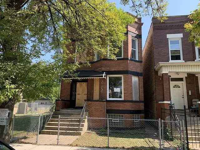 Multi-family house For Sale in 6451, South Honore Street, Chicago, Illinois