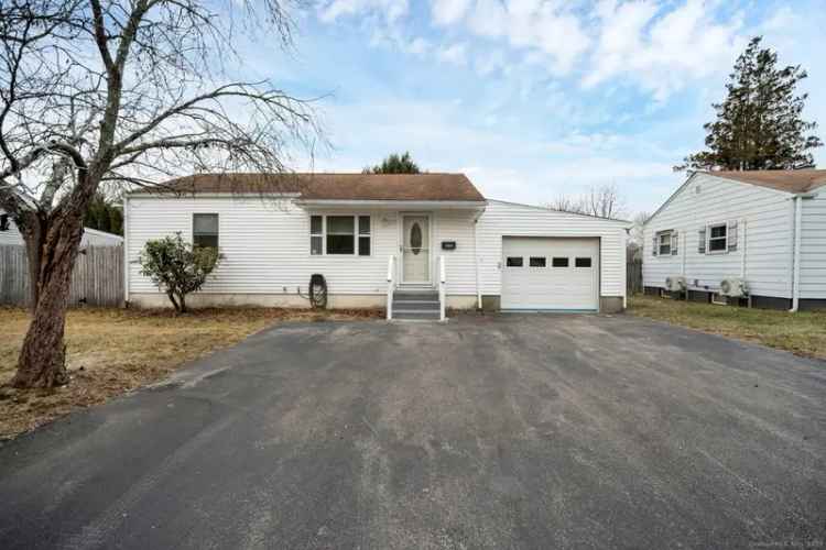 Single-family house For Sale in 619, New London Turnpike, Norwich, Connecticut