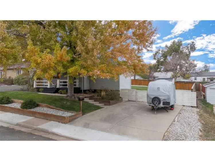 Single-family house For Sale in 4155, South Delaware Street, Englewood, Colorado