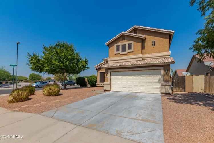 Single-family house For Sale in 3230, East Woodside Way, Gilbert, Arizona