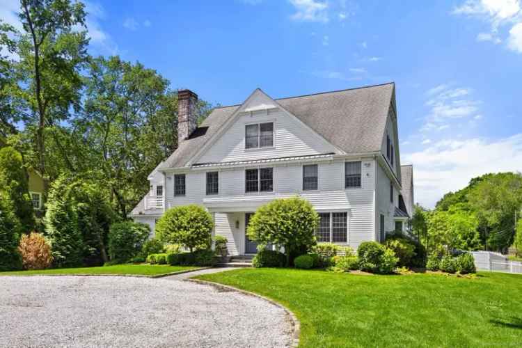 Single-family house For Sale in 1, Sleepy Hollow Road, Westport, Connecticut