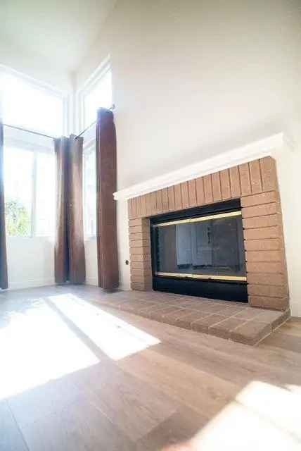 Condo For Sale in 13611, Almond Street, Tustin, California