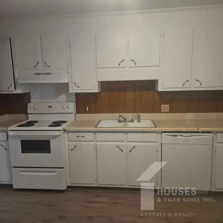 Apartment Unit for Rent Near Cedar Lane