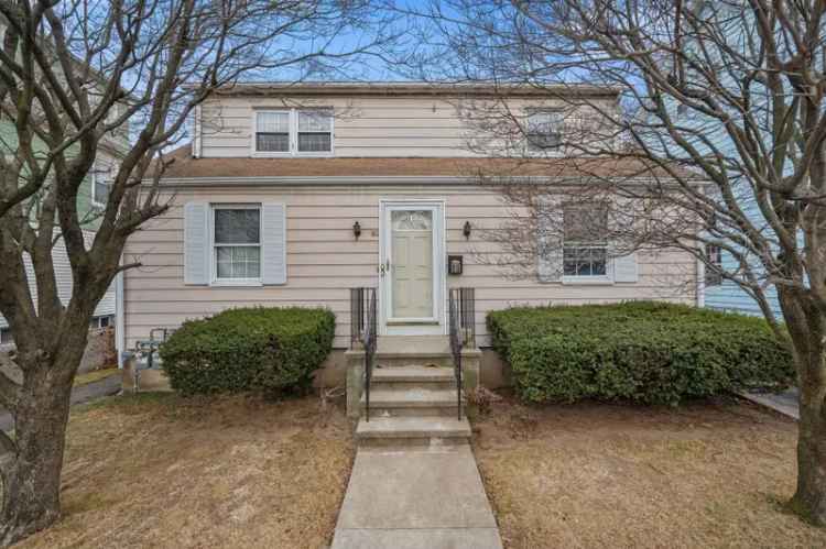 Multi-family house For Sale in 80, Victory Street, Stamford, Connecticut