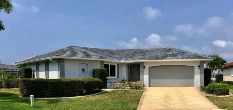 Single-family house For Sale in 2143, Wyatt Circle, Punta Gorda, Florida