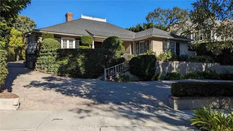 Single-family house For Sale in 795, Fairfield Circle, Pasadena, California