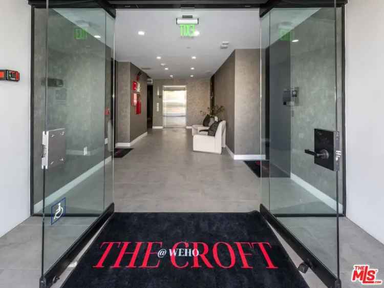 Condo For Sale in 1017, North Croft Avenue, Los Angeles, California