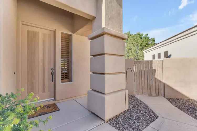 Single-family house For Sale in 2012, East Valencia Drive, Phoenix, Arizona