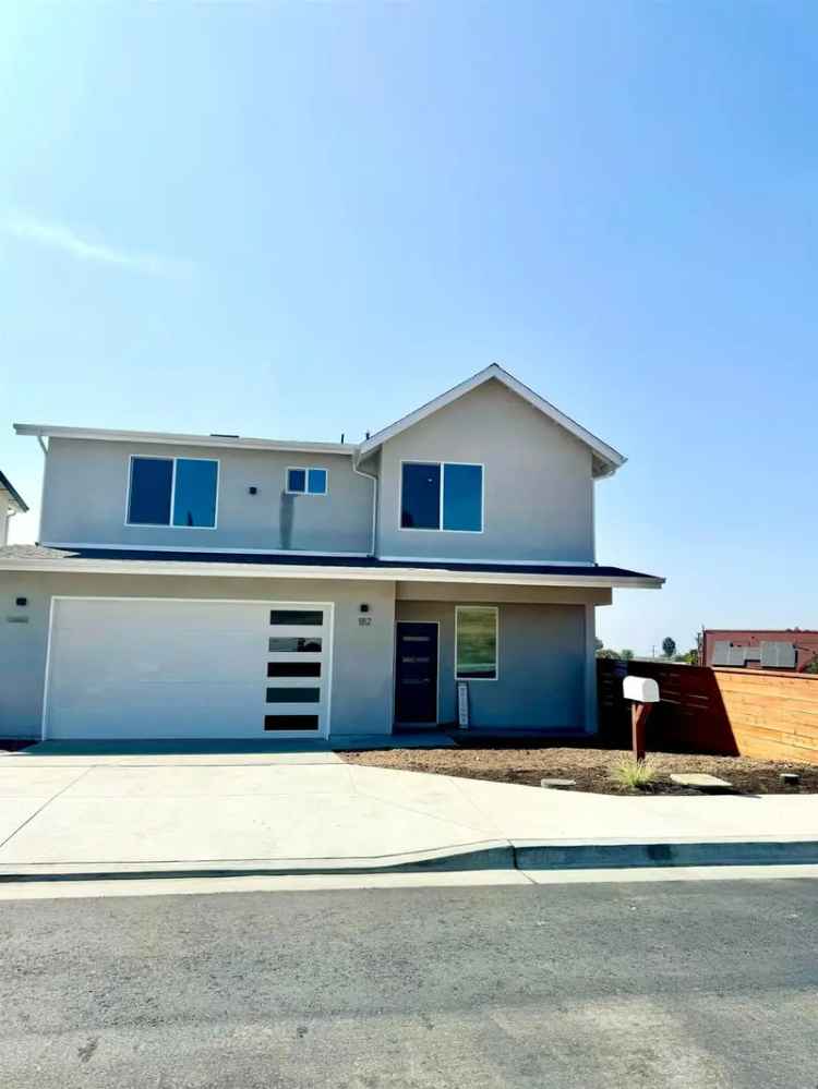 Single-family house For Sale in San Diego, California