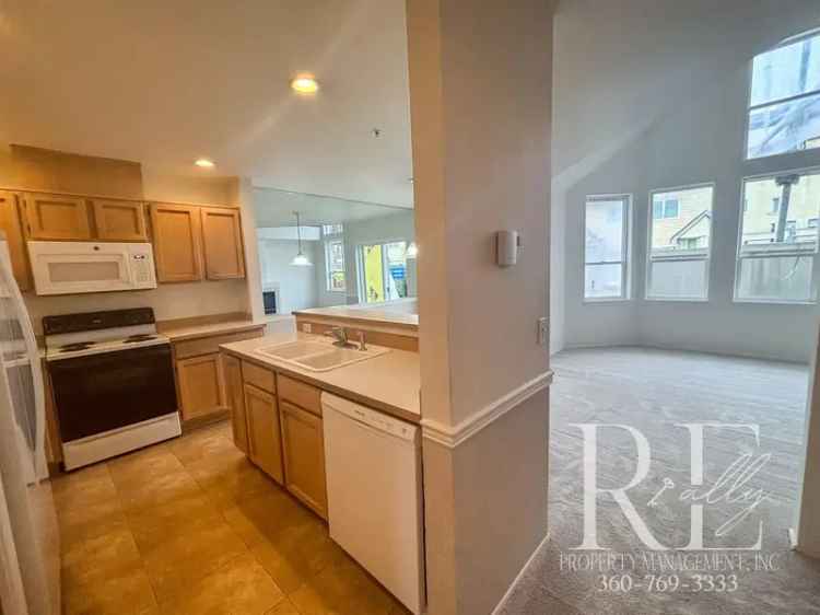 3 Bedroom Condo for Rent in Gated Community