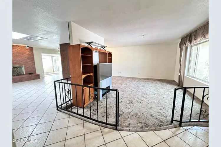 Single-family house For Sale in 5113, West Harmont Drive, Glendale, Arizona