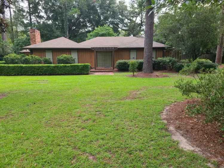 Single-family house For Sale in 1103, Wingate Street, Dublin, Georgia