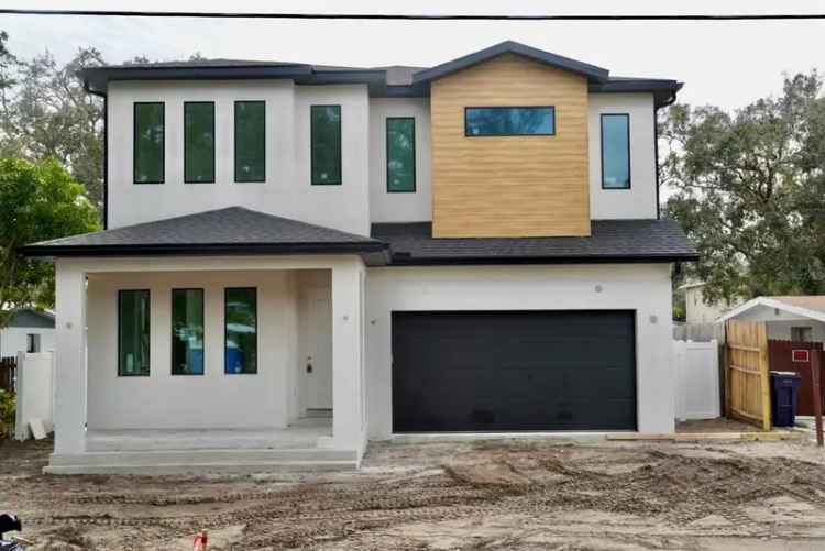 Single-family house For Sale in 3316, West Wisconsin Avenue, Tampa, Florida