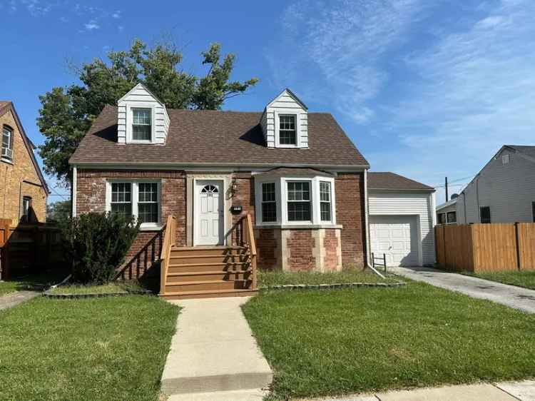 Single-family house For Sale in 191, Parkside Avenue, Chicago Heights, Illinois