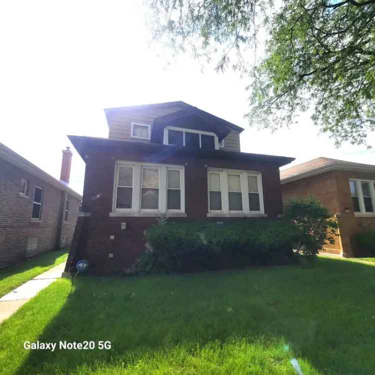 Single-family house For Sale in 8344, South Blackstone Avenue, Chicago, Illinois