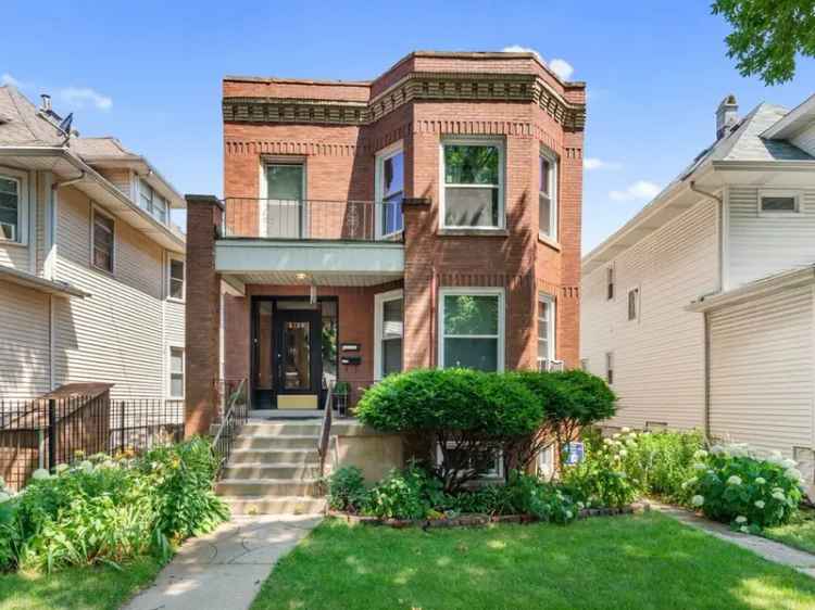 Multi-family house For Sale in 5138, West Montrose Avenue, Chicago, Illinois