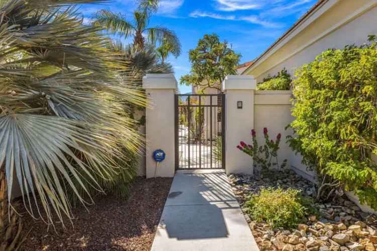 Condo For Sale in 497, Desert Holly Drive, Palm Desert, California