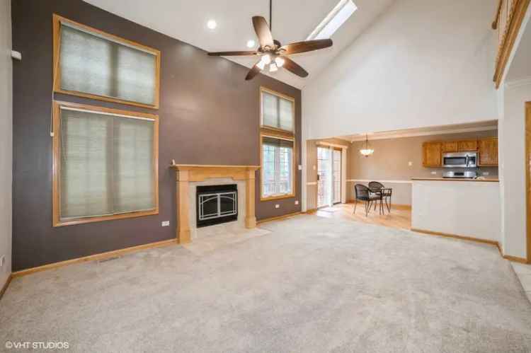 House For Sale in 6729, Pondview Drive, Tinley Park, Illinois