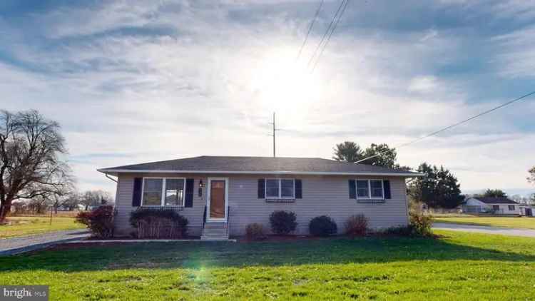 Single-family house For Sale in Greenwood, Delaware