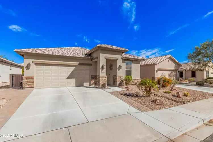 Single-family house For Sale in 22574, West Moonlight Path, Buckeye, Arizona