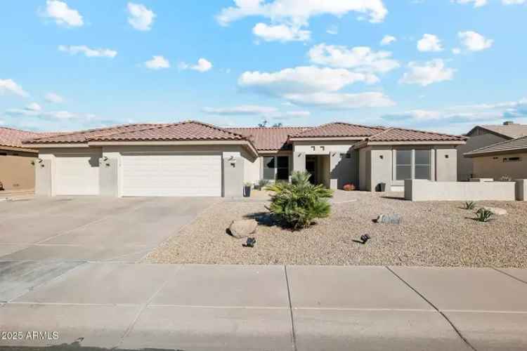 Single-family house For Sale in 16062, West Quail Creek Lane, Surprise, Arizona