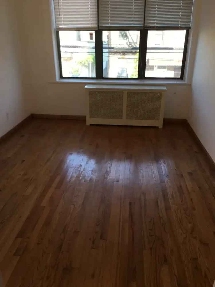 1 Bedroom Apartment with Office Space Near 30th Avenue