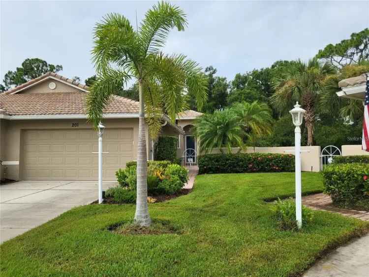 Single-family house For Sale in 201, Auburn Woods Circle, Venice, Florida