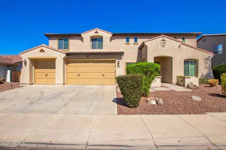 Single-family house For Sale in 3588, East Kaibab Place, Chandler, Arizona