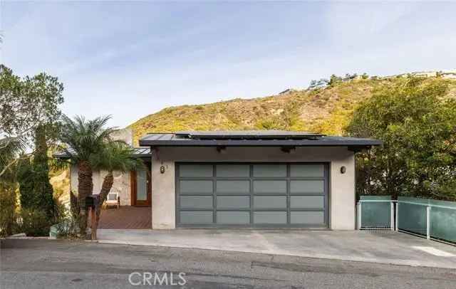 Single-family house For Sale in 543, Temple Hills Drive, Laguna Beach, California