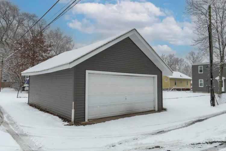 Multi-family house For Sale in 620, Laurel Street, Elkhart, Indiana