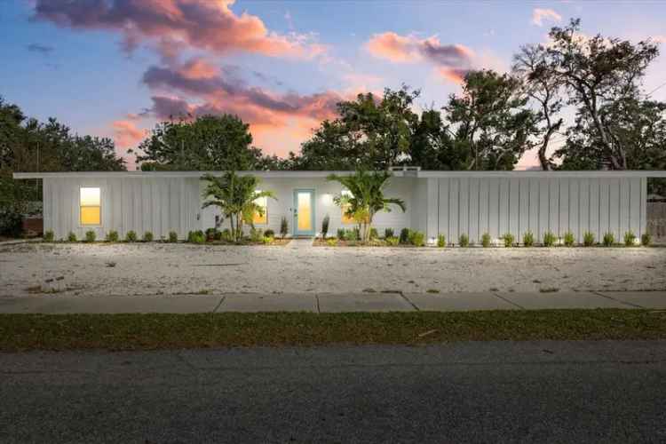 Single-family house For Sale in 2069, Bougainvillea Street, Sarasota, Florida