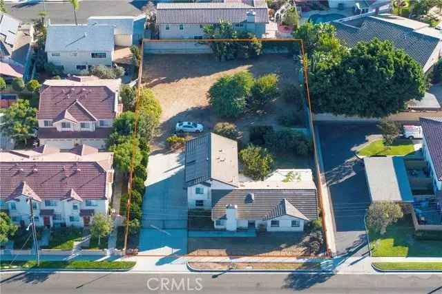 Multi-family house For Sale in 6152, Orange Avenue, Cypress, California