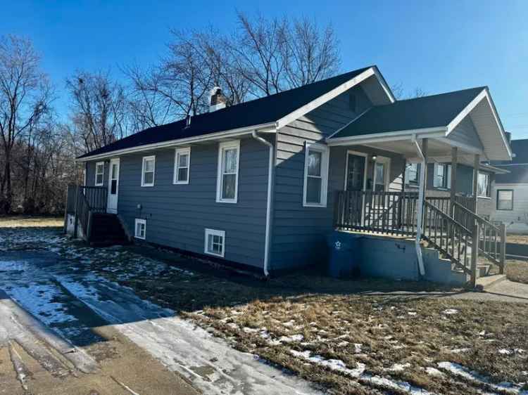 Single-family house For Sale in Gary, Indiana