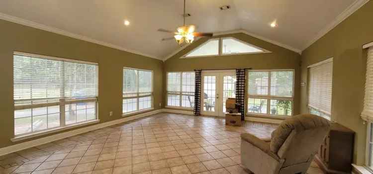 Single-family house For Sale in 10073, East Border Drive, Grand Bay, Alabama