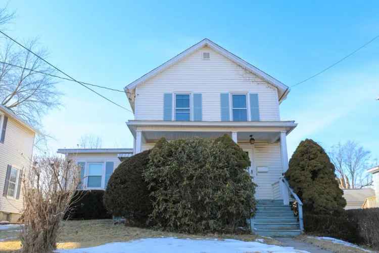 Single-family house For Sale in 40, Broad Street, Meriden, Connecticut