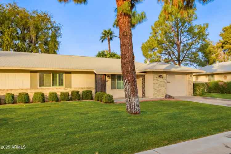 Single-family house For Sale in 15446, North Lakeforest Drive, Sun City, Arizona