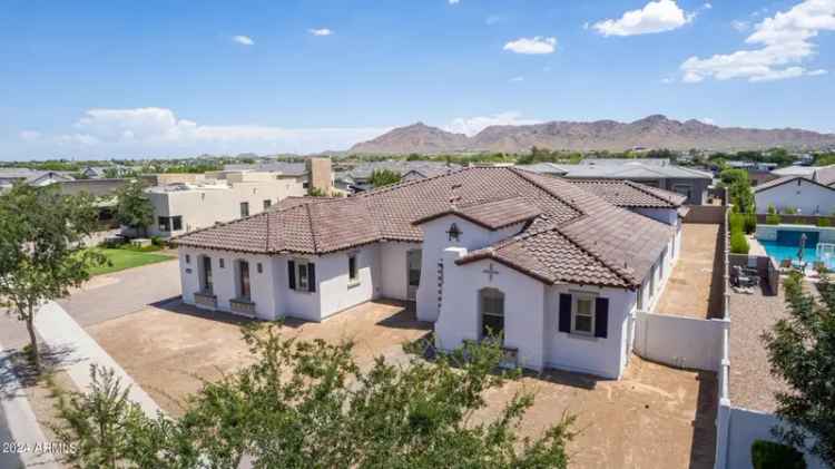 Single-family house For Sale in 19899, East Natalie Way, Queen Creek, Arizona