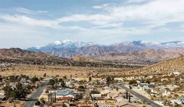 Single-family house For Sale in 57966, Desert Gold Drive, Yucca Valley, California