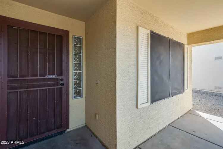 Single-family house For Sale in 16121, West Moreland Street, Goodyear, Arizona