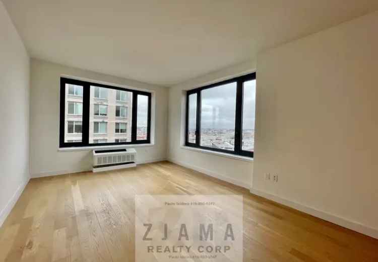 Luxury 1 Bedroom Apartment with Private Terrace